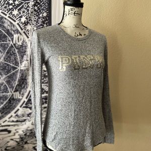 Victorias Secret PINK Soft Grey Long Sleeve Sleeper Top Size Small